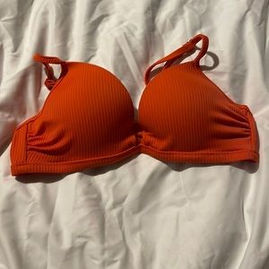 34 B swimsuit top